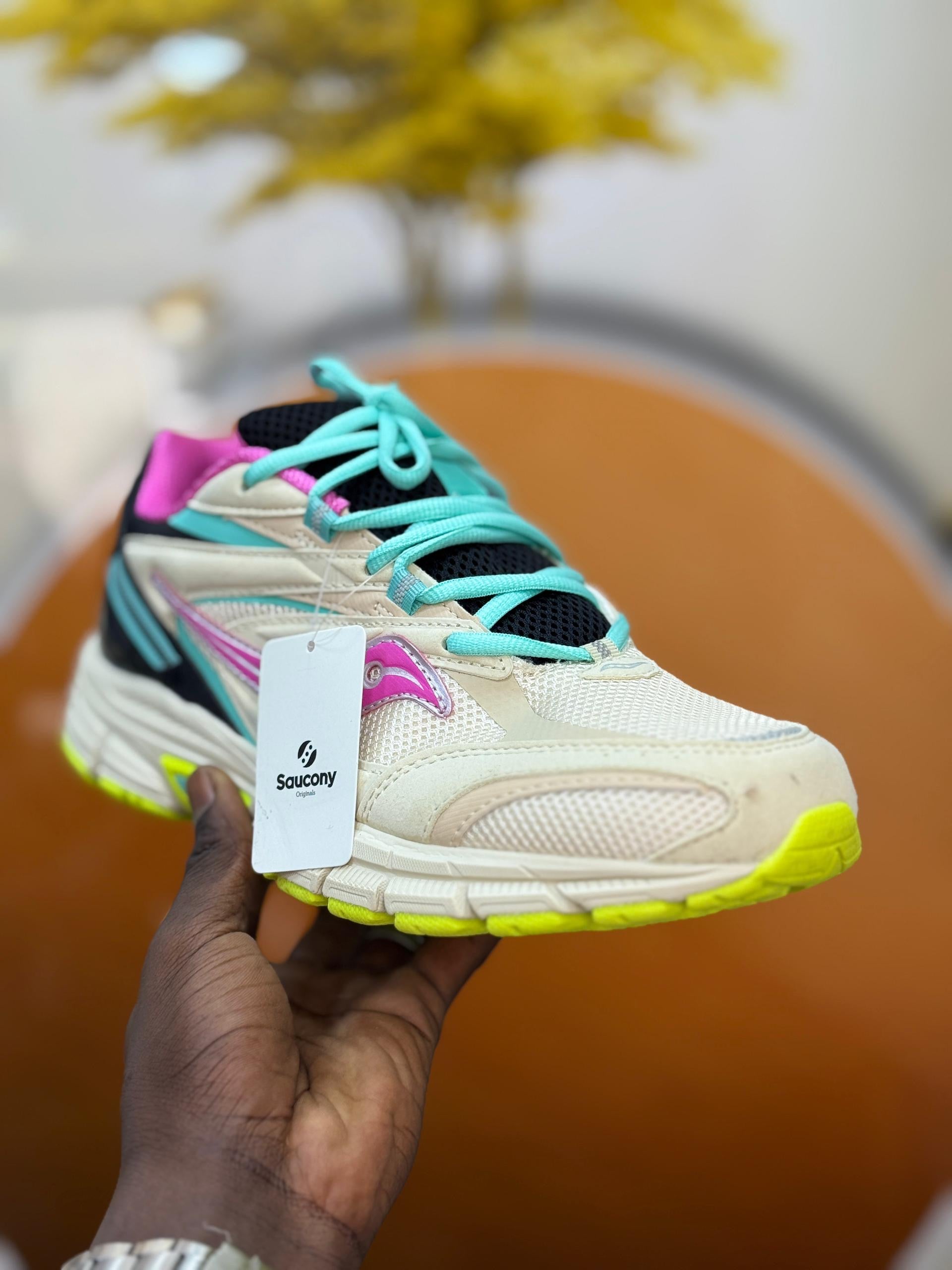 Saucony