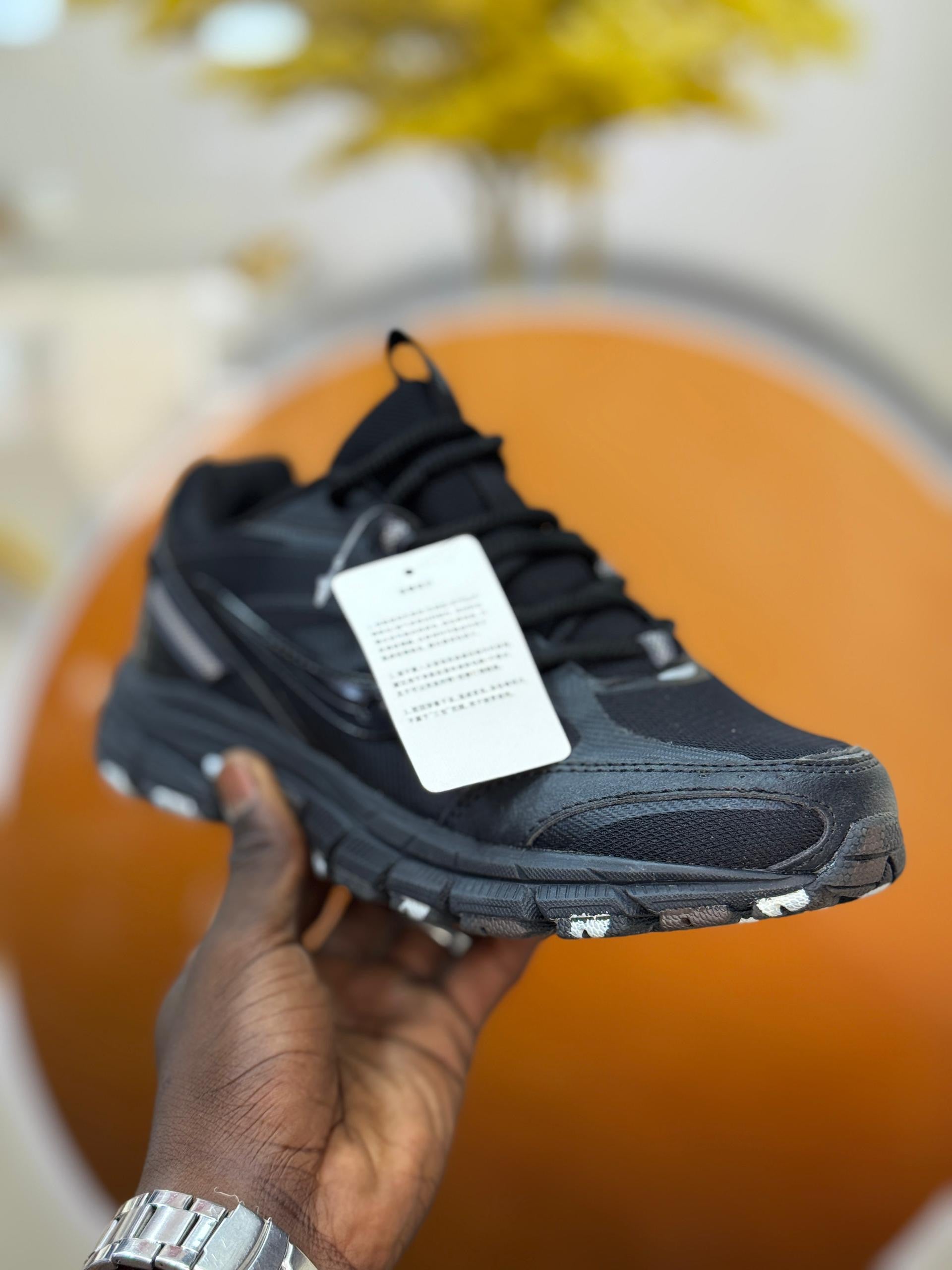 Saucony
