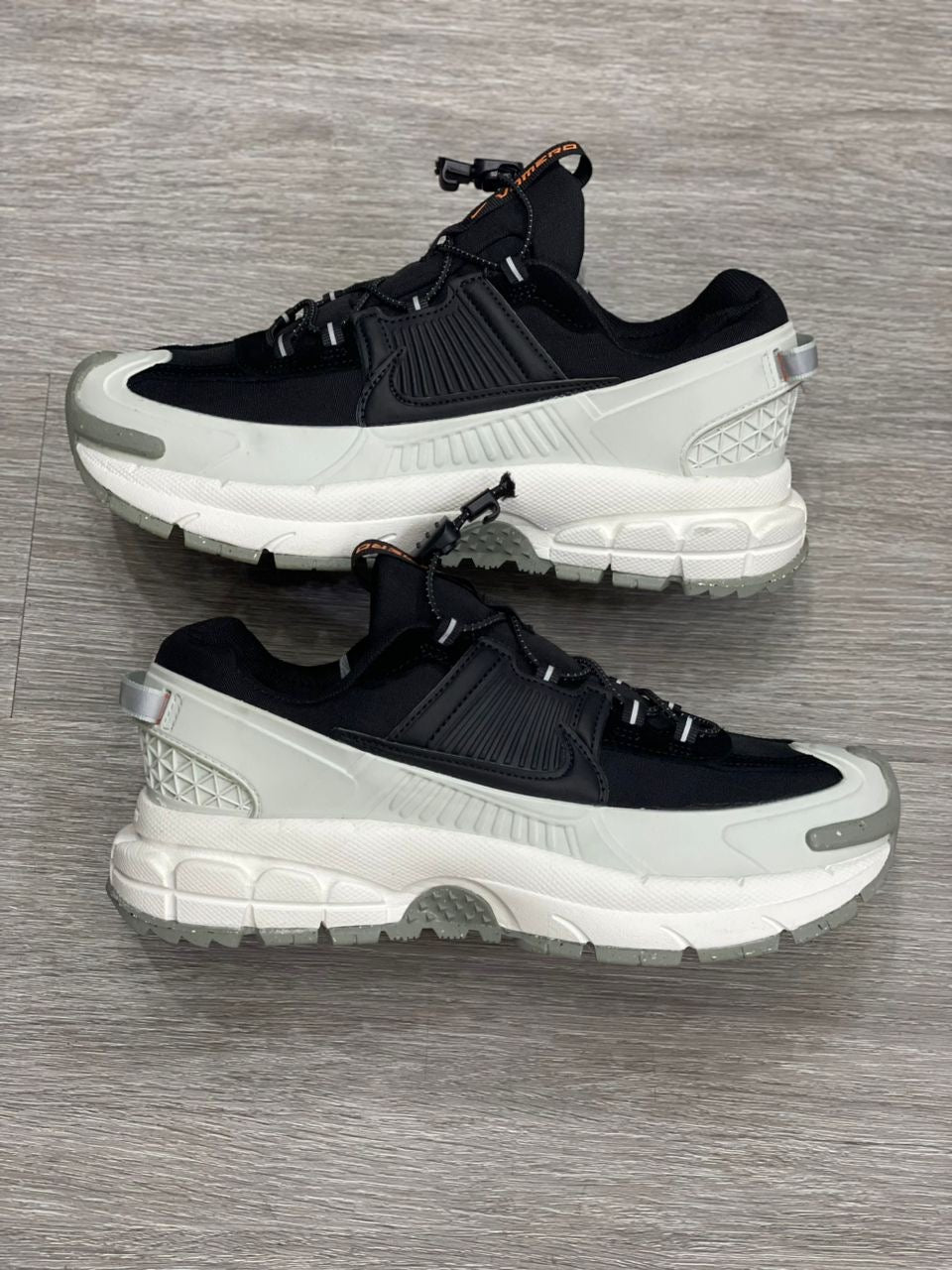 Nike Zoom Vomero 5