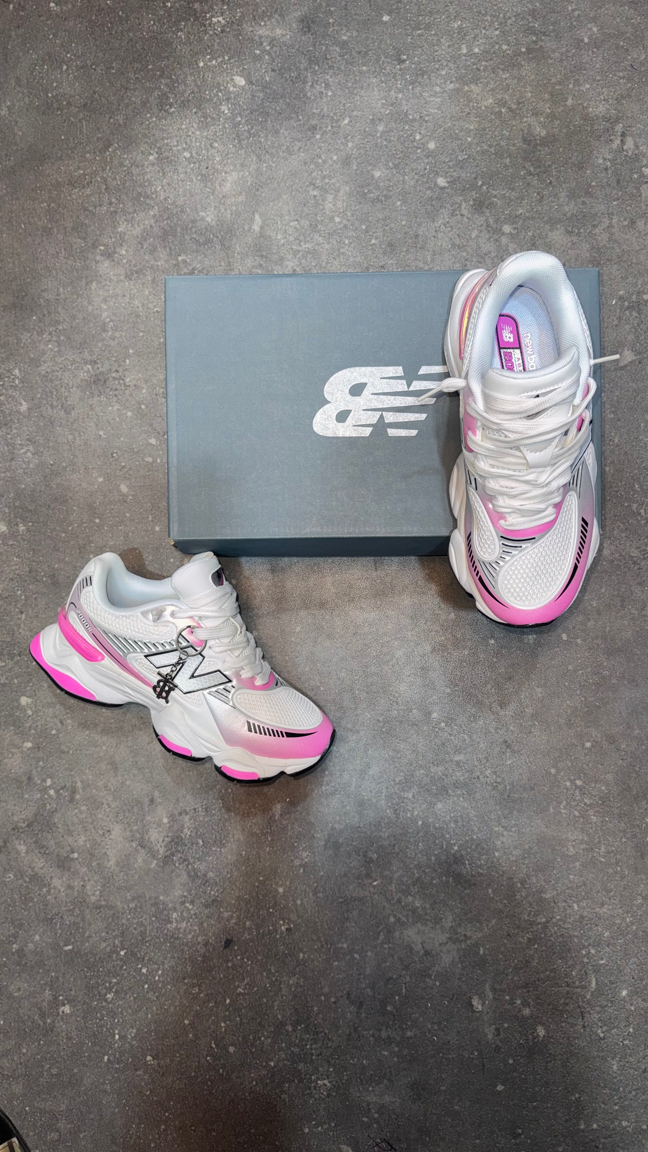 New balance 2000R