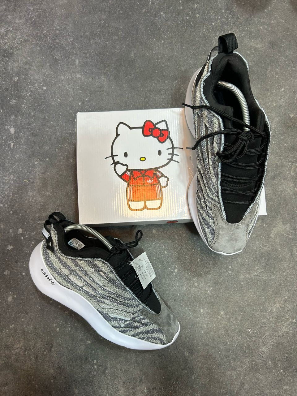Yeezy 700 V3
