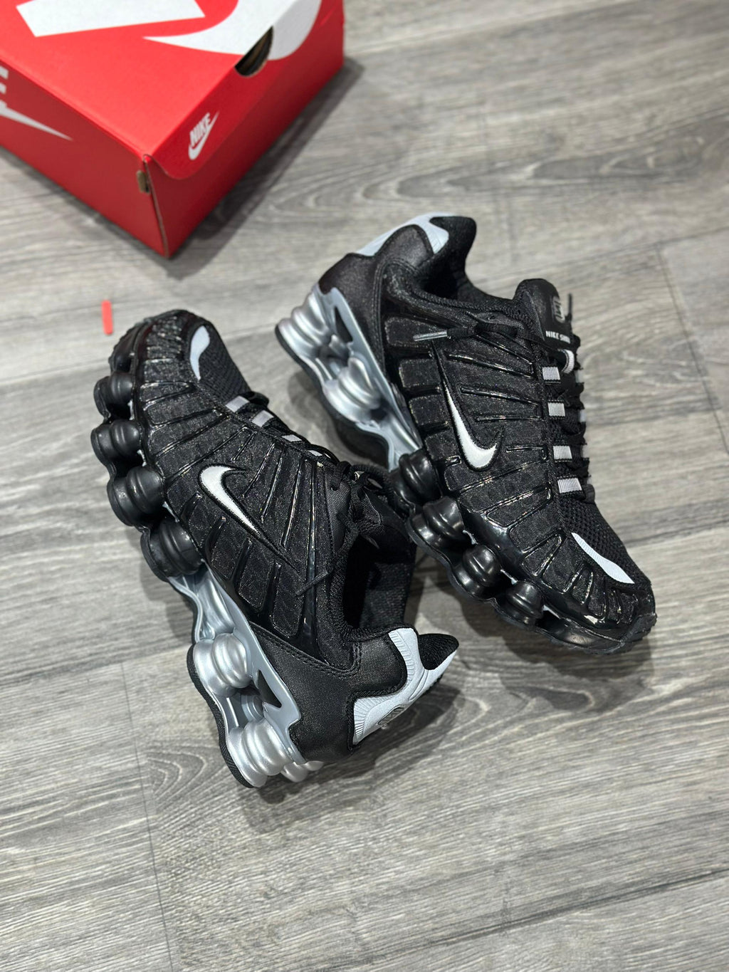 Nike shox