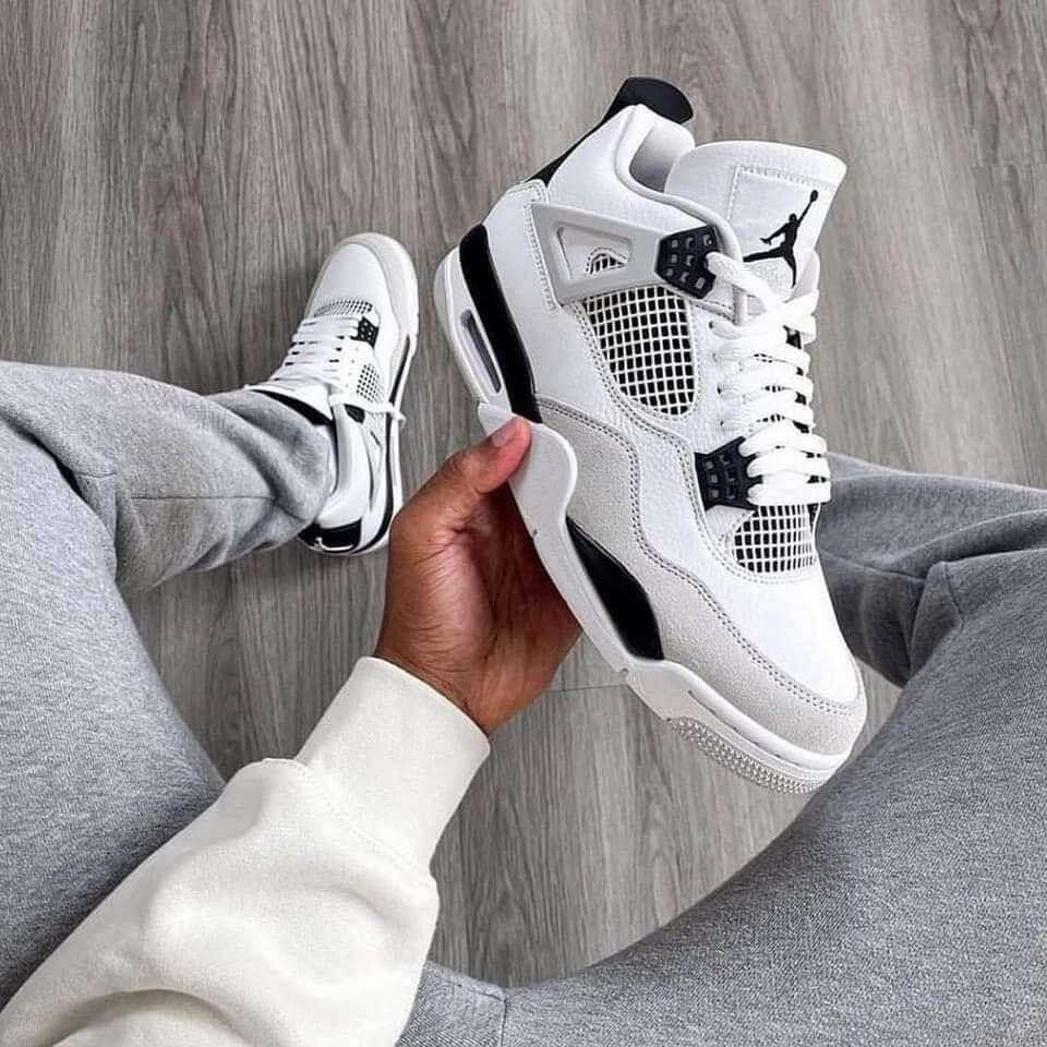 Jordan 4