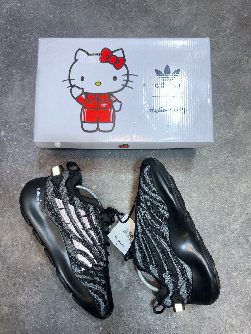 Yeezy 700 V3